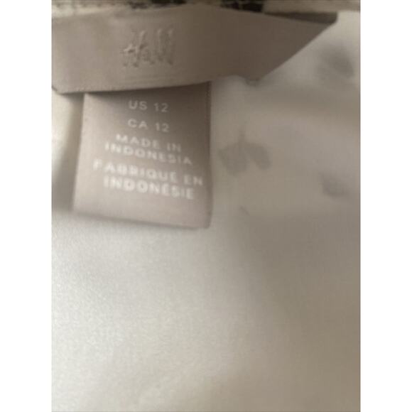 H&M Black and White Sheer Lined Dress Size 12 Button Down Front Tie - Picture 14 of 16